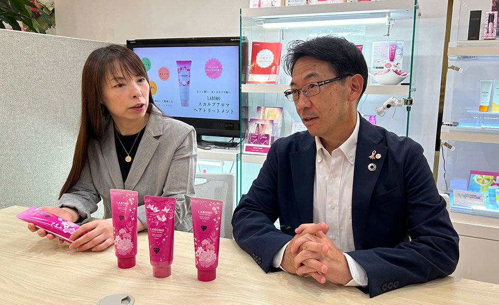 LABOMOヘアカラートリートメントができるまで」株式会社アート